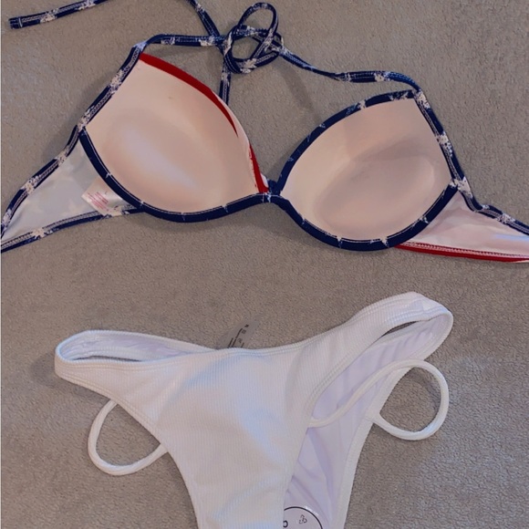 SHEIN Red and White Bikini Set - Picture 3 of 4